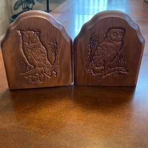 Beautiful Vintage Wooden Carved Owl Bookends 7.5”x 7” each piece